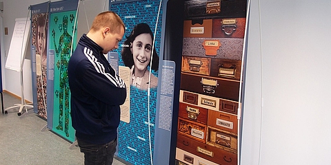 Wanderausstellung »Lasst mich ich selbst sein« Anne Franks Lebensgeschichte