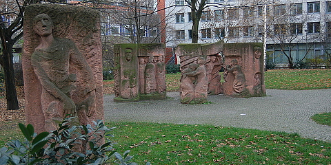 Denkmal: Block der Frauen
